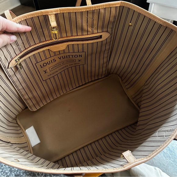 ❌SOLD❌Authentic Louis Vuitton Neverfull GM monogram - Picture 7 of 15